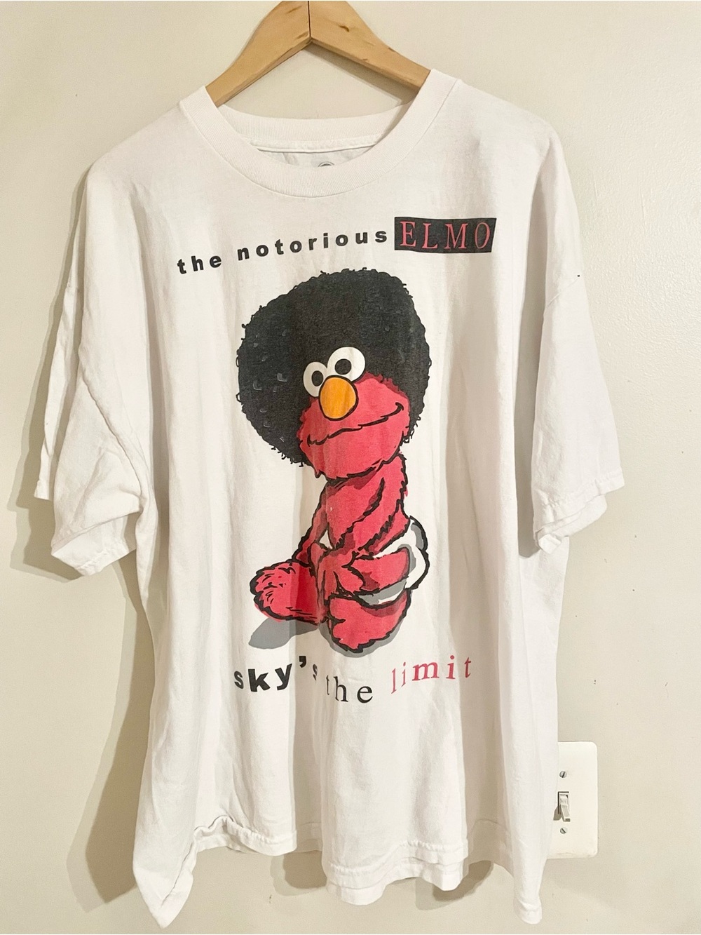 Sesame Street The Notorious Elmo Sky's The Limit T-Shirt Sz Large